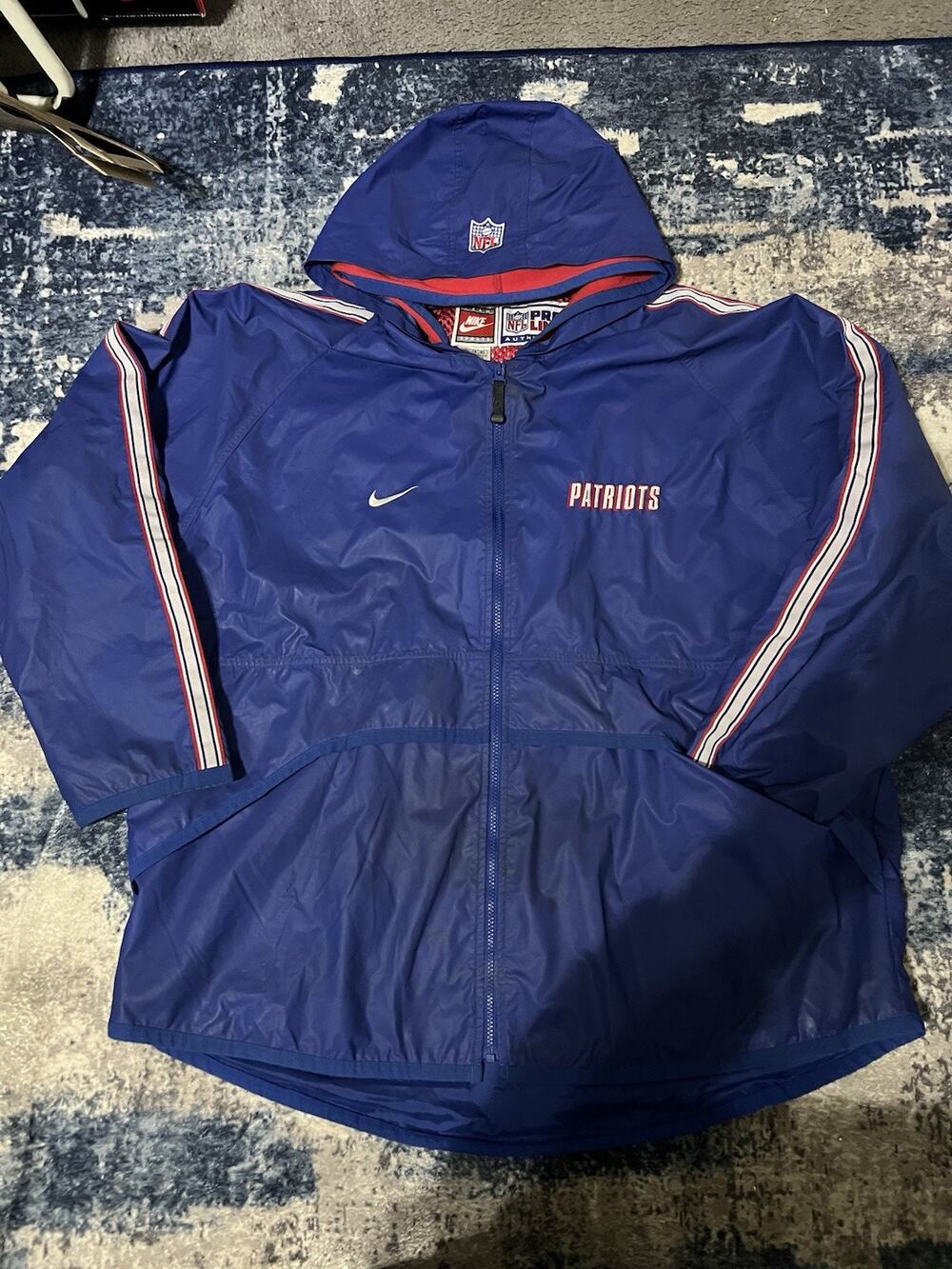 Size XL-VTG 90’s Nike Pro Line New England Patriots Windbreaker Double Hood Coat